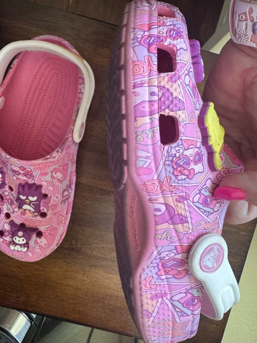 CROCS hello kitty